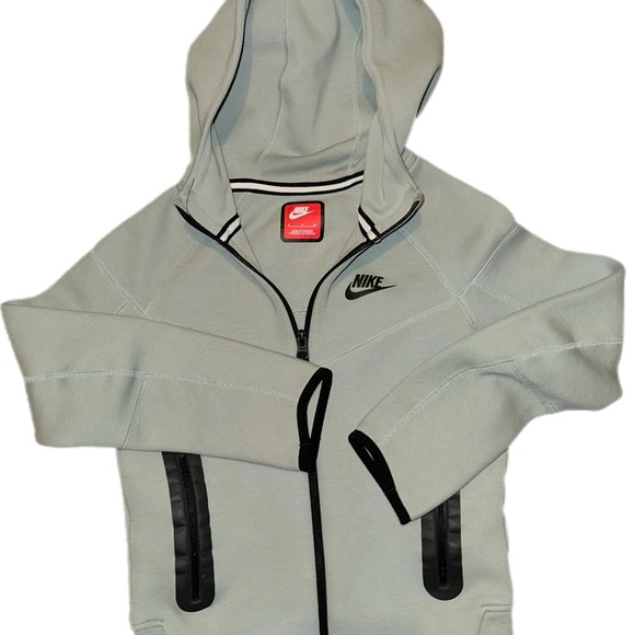 Nike Other - Nike Sportswear Kids Tech Fleece Windrunner Sea Glass/Black (Style: FB7921-020)